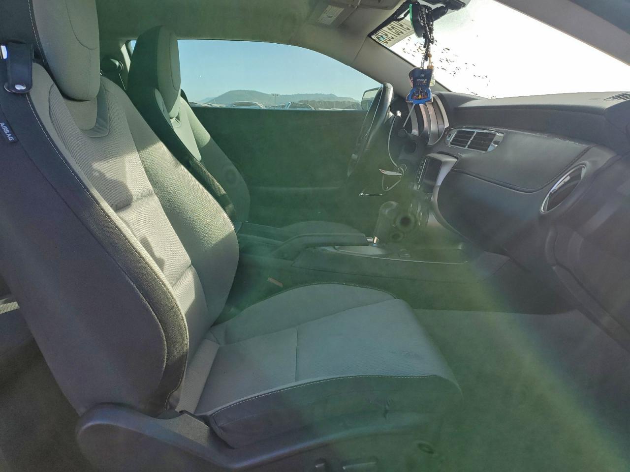 2015 CHEVROLET CAMARO LT photo 7