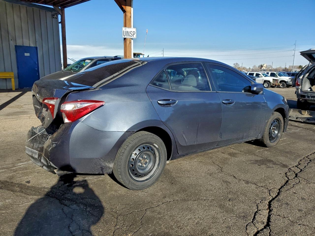 2014 TOYOTA COROLLA L photo 3