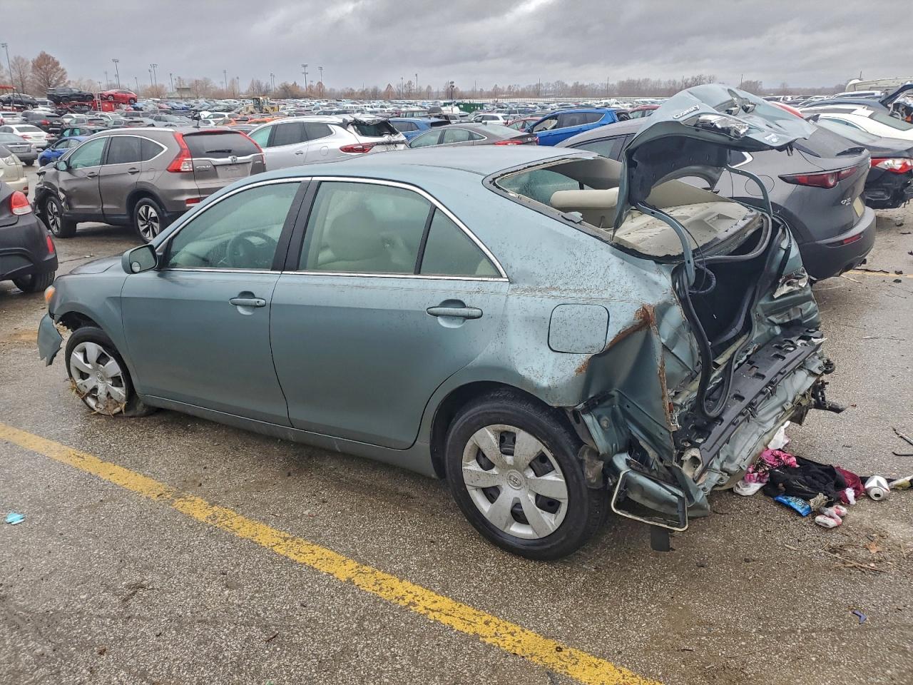2009 TOYOTA CAMRY BASE photo 2