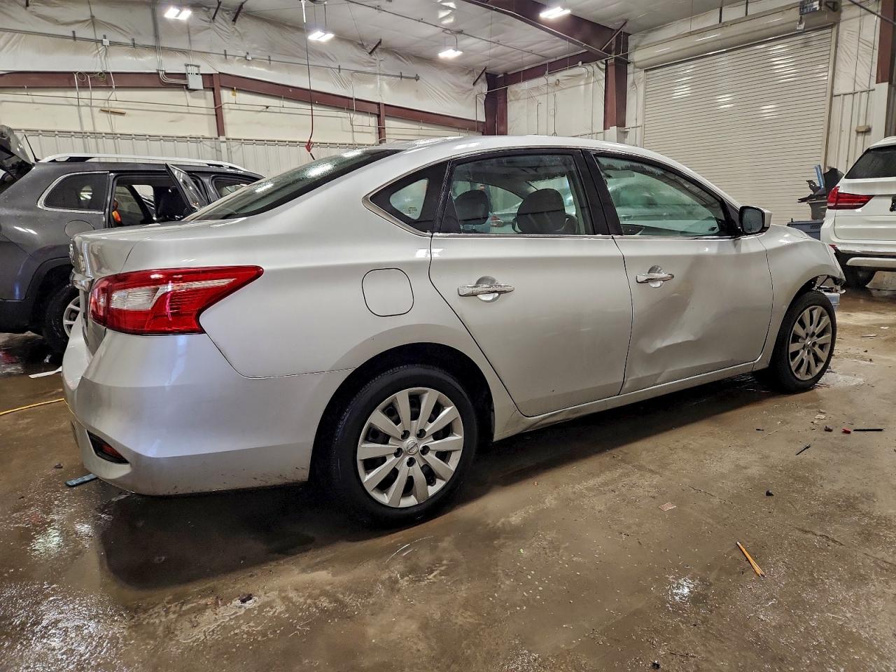 2018 NISSAN SENTRA S photo 3
