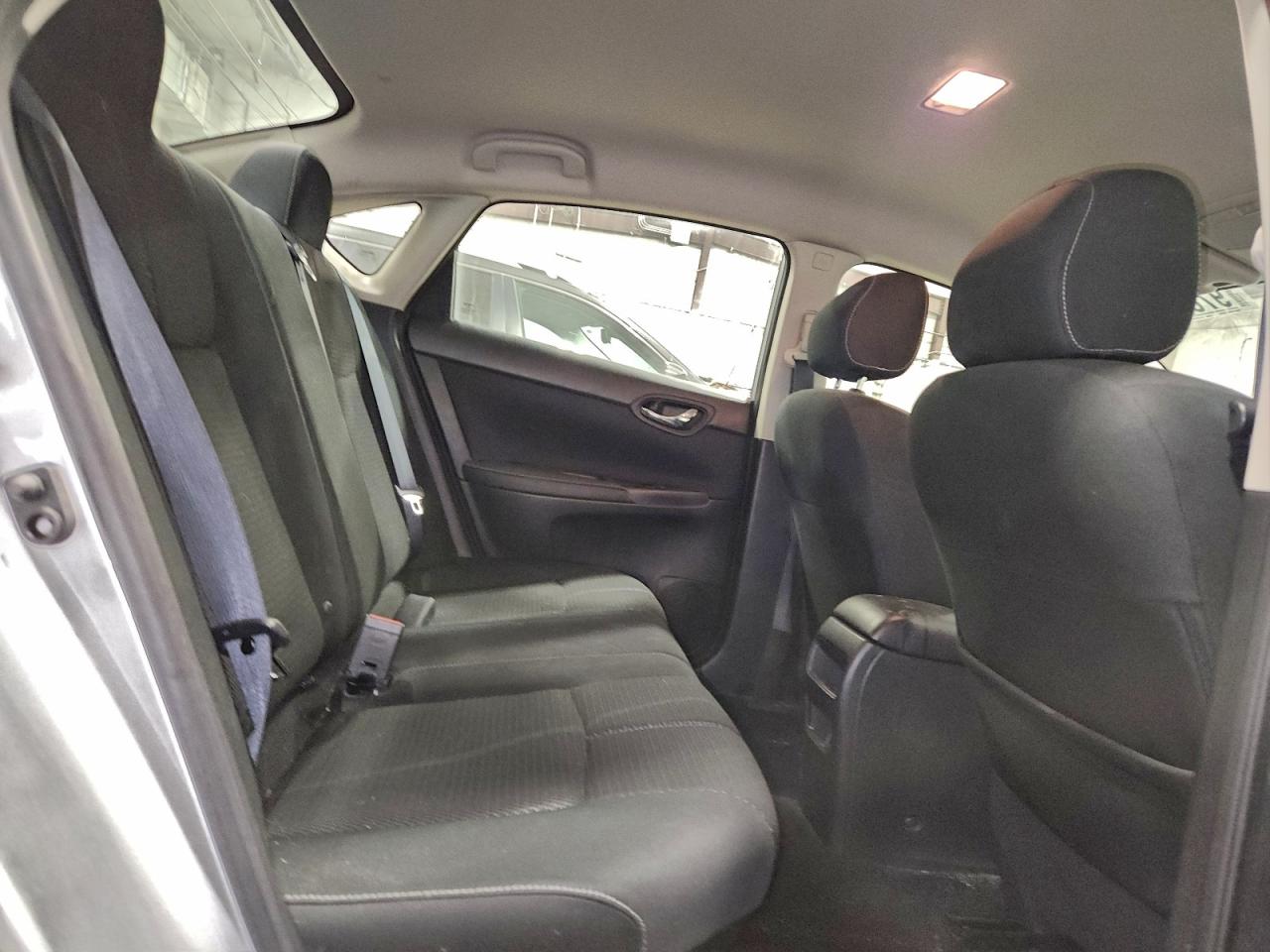 2018 NISSAN SENTRA S photo 10
