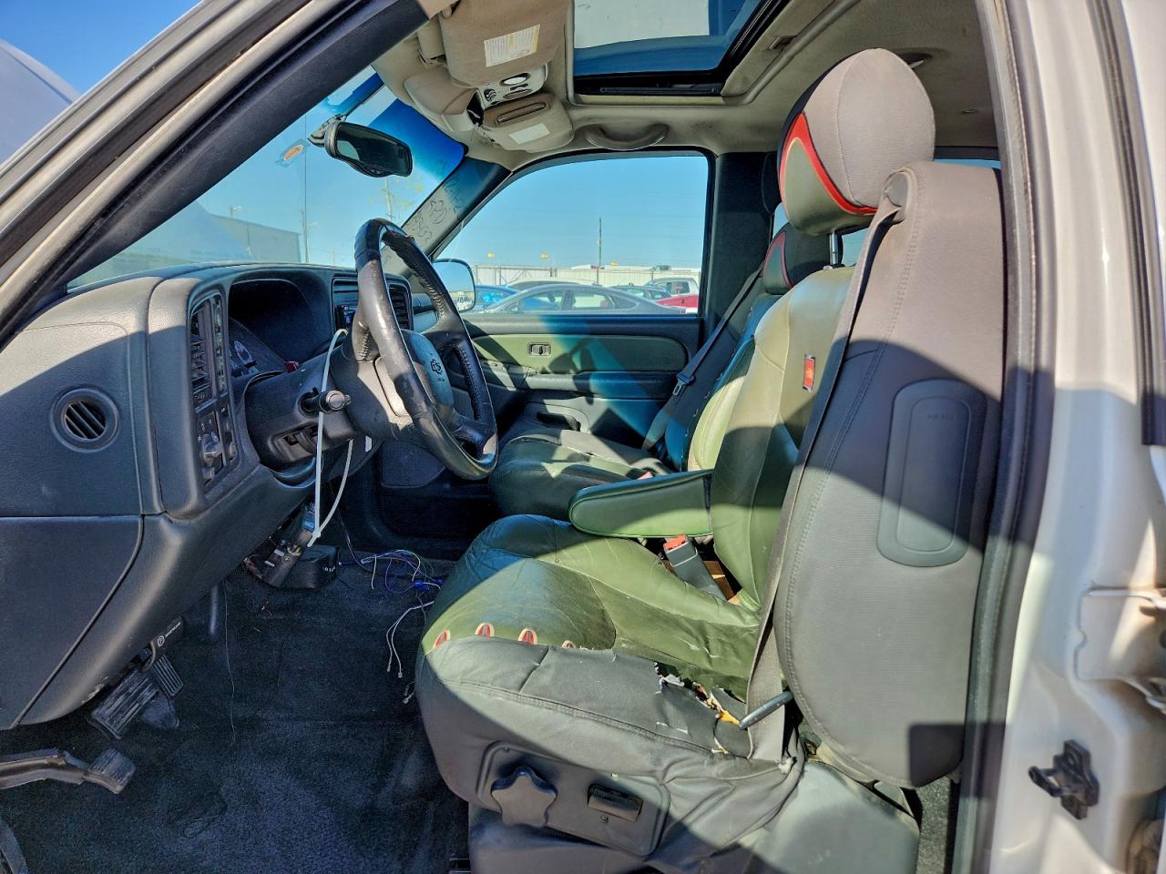 2002 CHEVROLET AVALANCHE K1500 photo 19