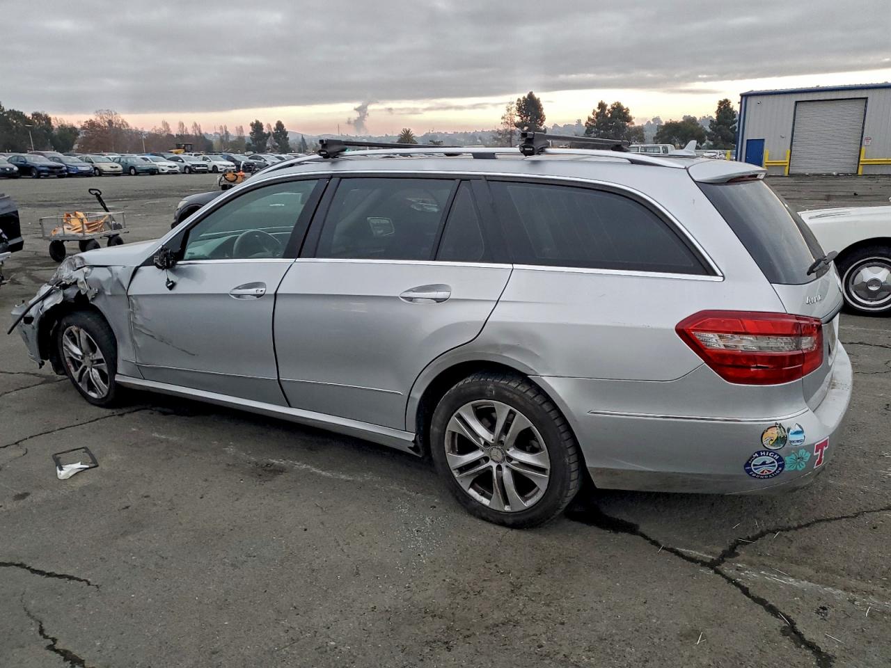 2011 MERCEDES-BENZ E 350 4MATIC WAGON photo 2