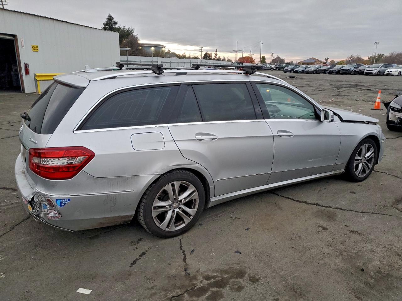 2011 MERCEDES-BENZ E 350 4MATIC WAGON photo 3