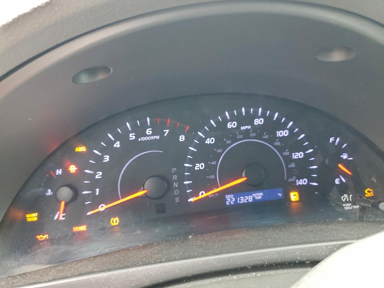 2011 TOYOTA CAMRY BASE photo 9