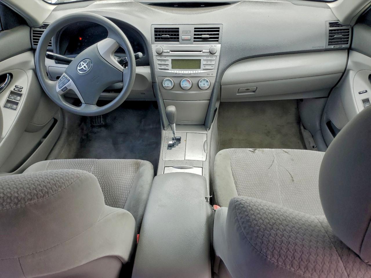 2011 TOYOTA CAMRY BASE photo 8