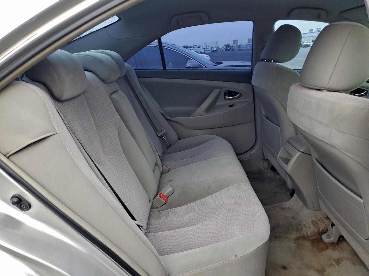 2011 TOYOTA CAMRY BASE photo 10