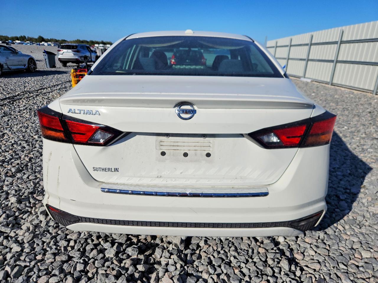 2019 NISSAN ALTIMA photo 6