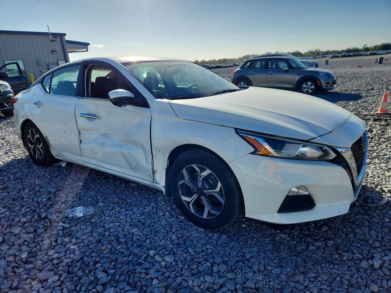 2019 NISSAN ALTIMA photo 4