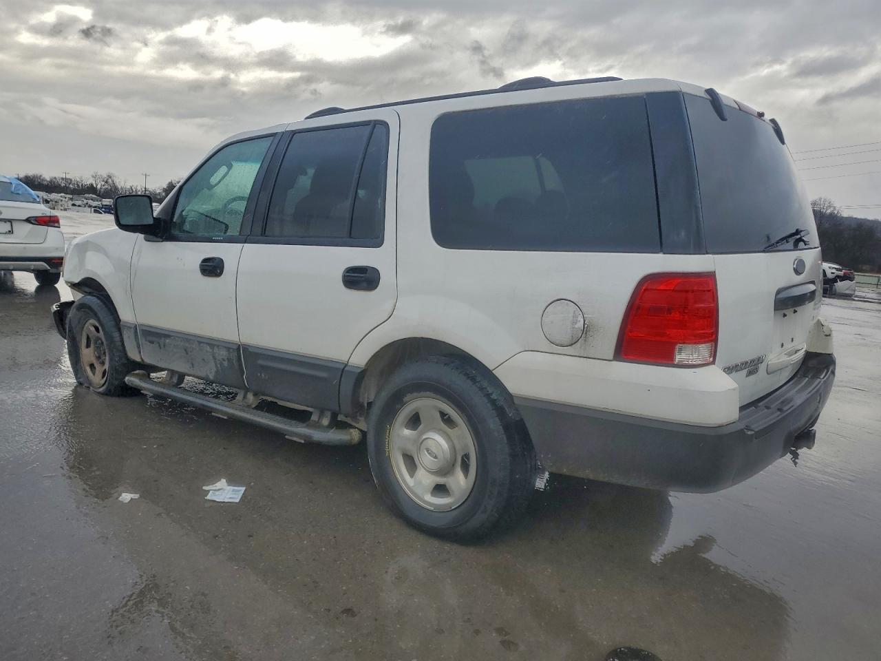 2004 FORD EXPEDITION XLT photo 2