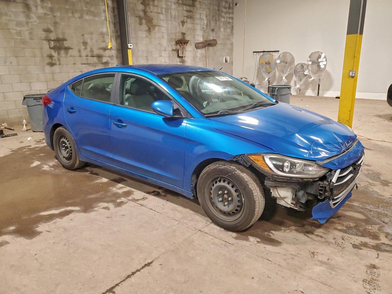2017 HYUNDAI ELANTRA SE photo 4