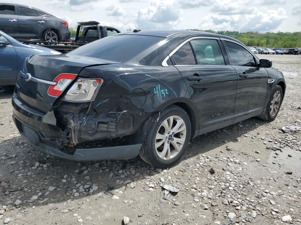 2012 FORD TAURUS SEL photo 5