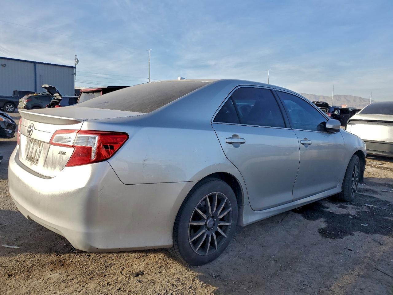 2013 TOYOTA CAMRY L photo 5