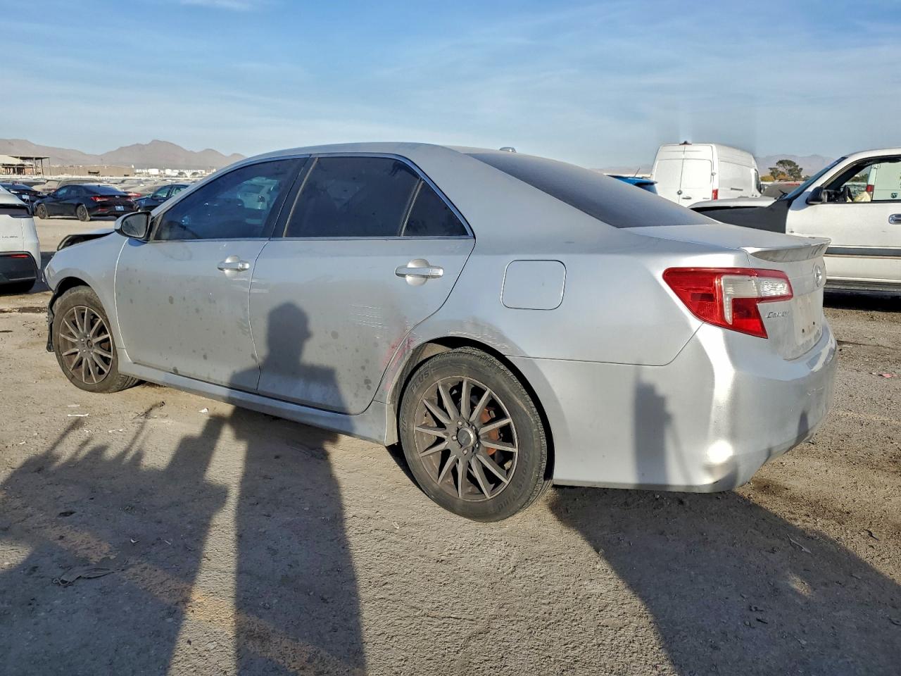 2013 TOYOTA CAMRY L photo 3