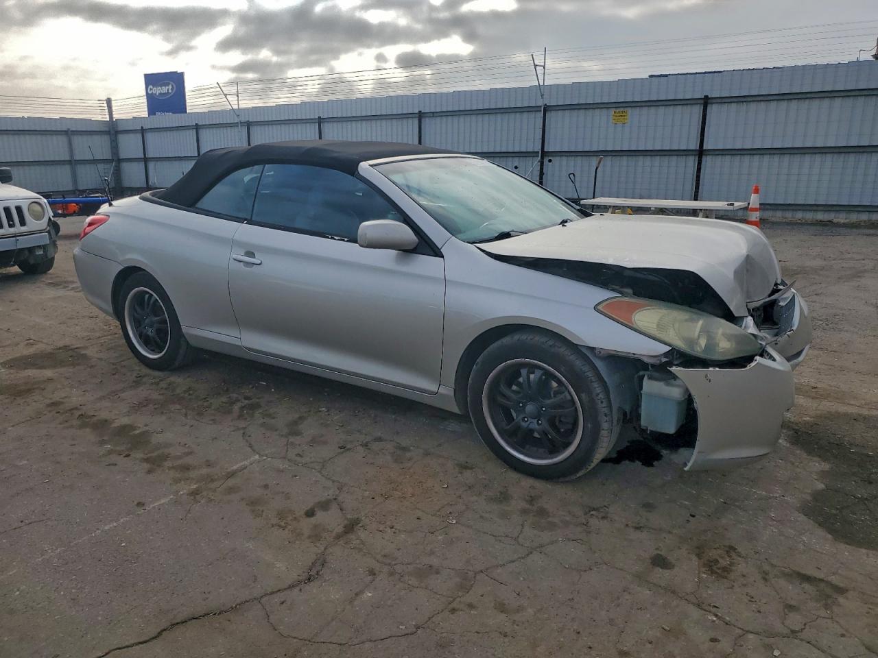 2006 TOYOTA CAMRY SOLARA SE photo 4