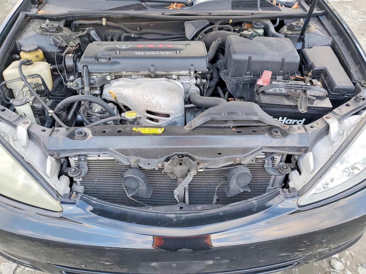 2002 TOYOTA CAMRY LE photo 11