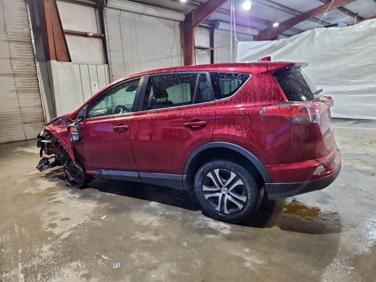 2018 TOYOTA RAV4 LE photo 2