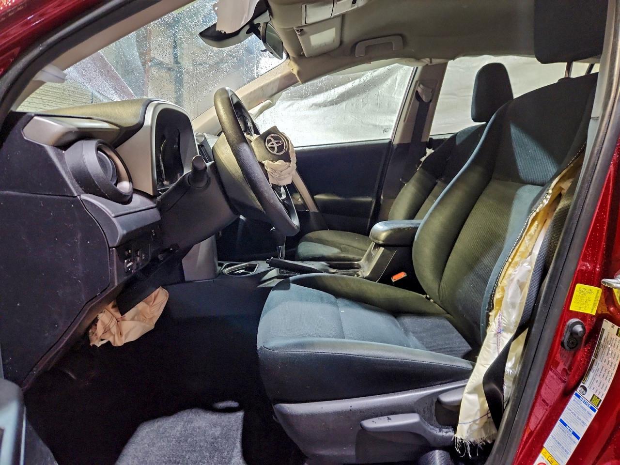 2018 TOYOTA RAV4 LE photo 7