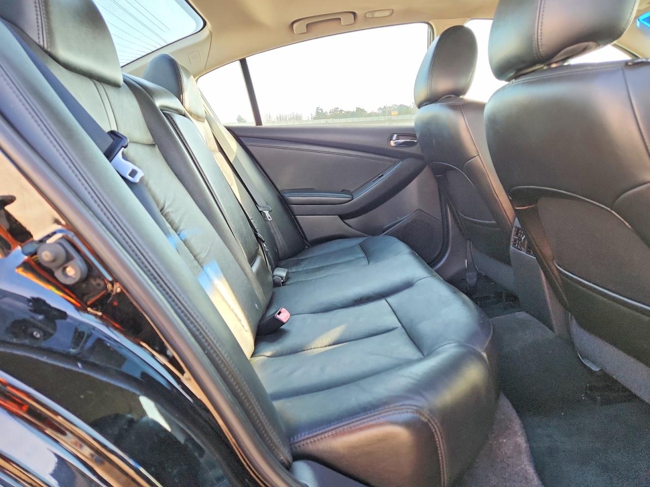2011 NISSAN ALTIMA BASE photo 10