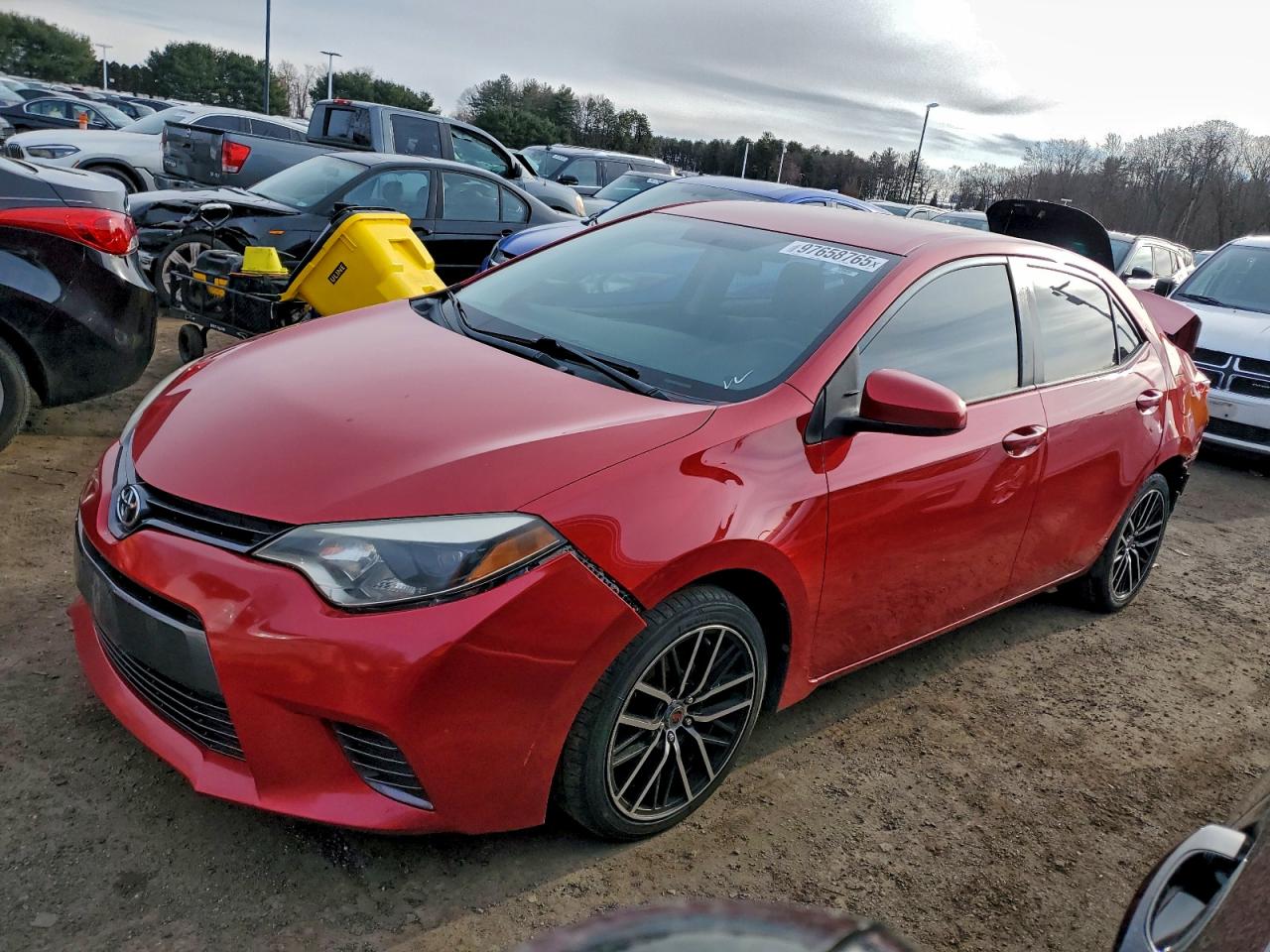 2015 TOYOTA COROLLA