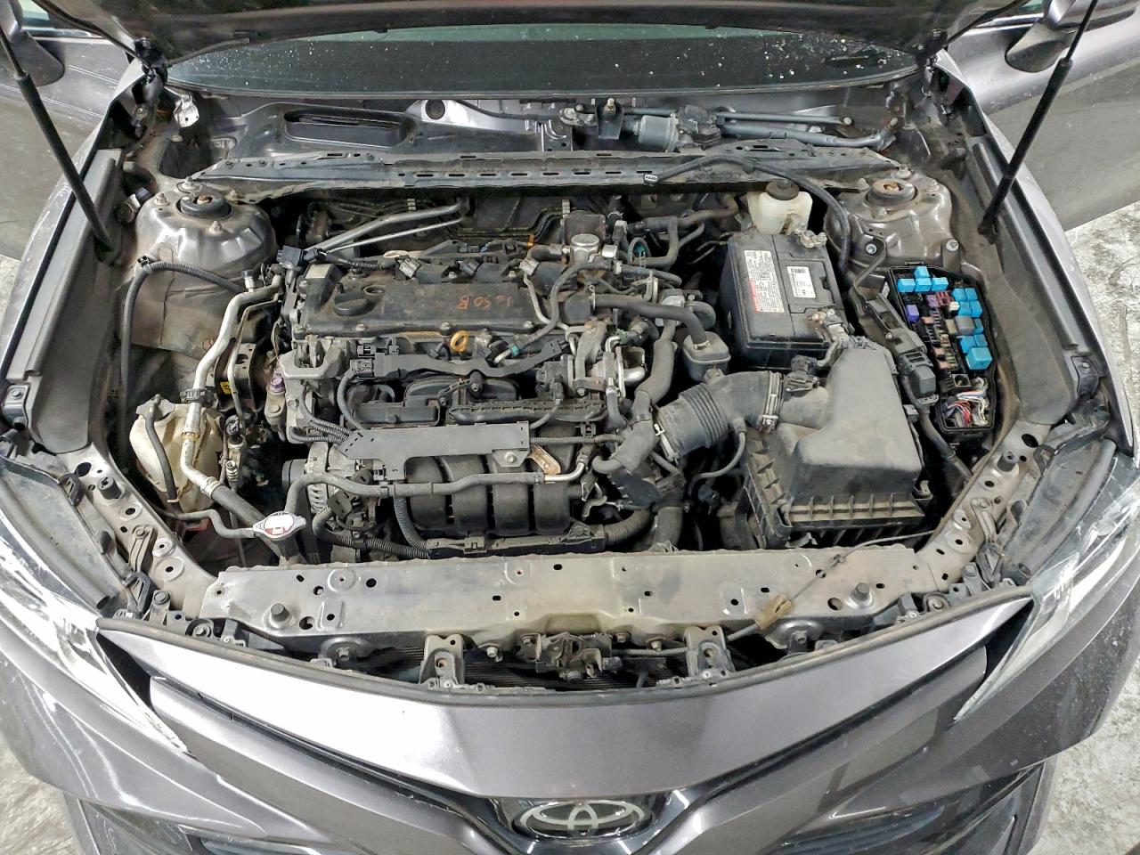 2018 TOYOTA CAMRY L photo 11