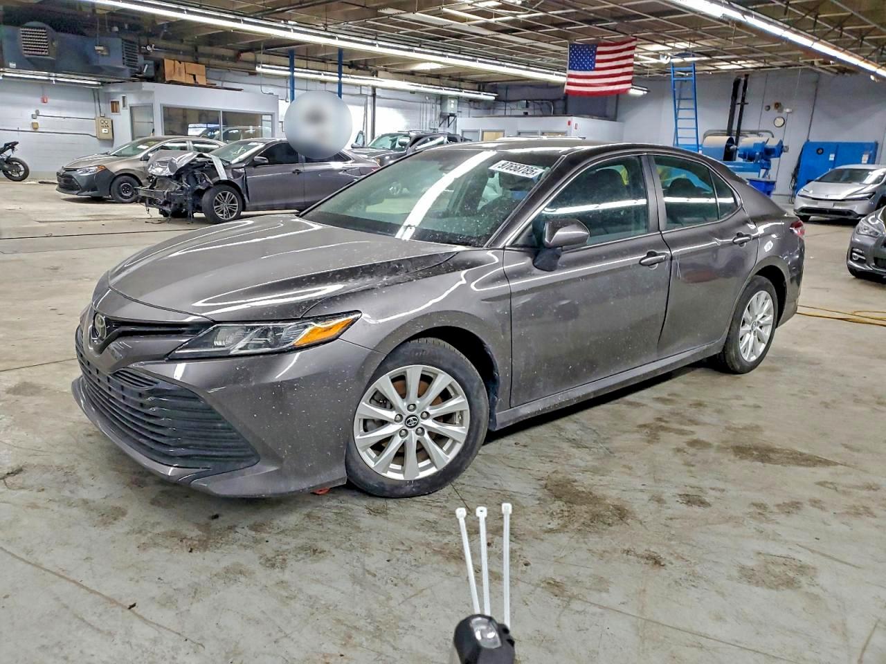 2018 TOYOTA CAMRY