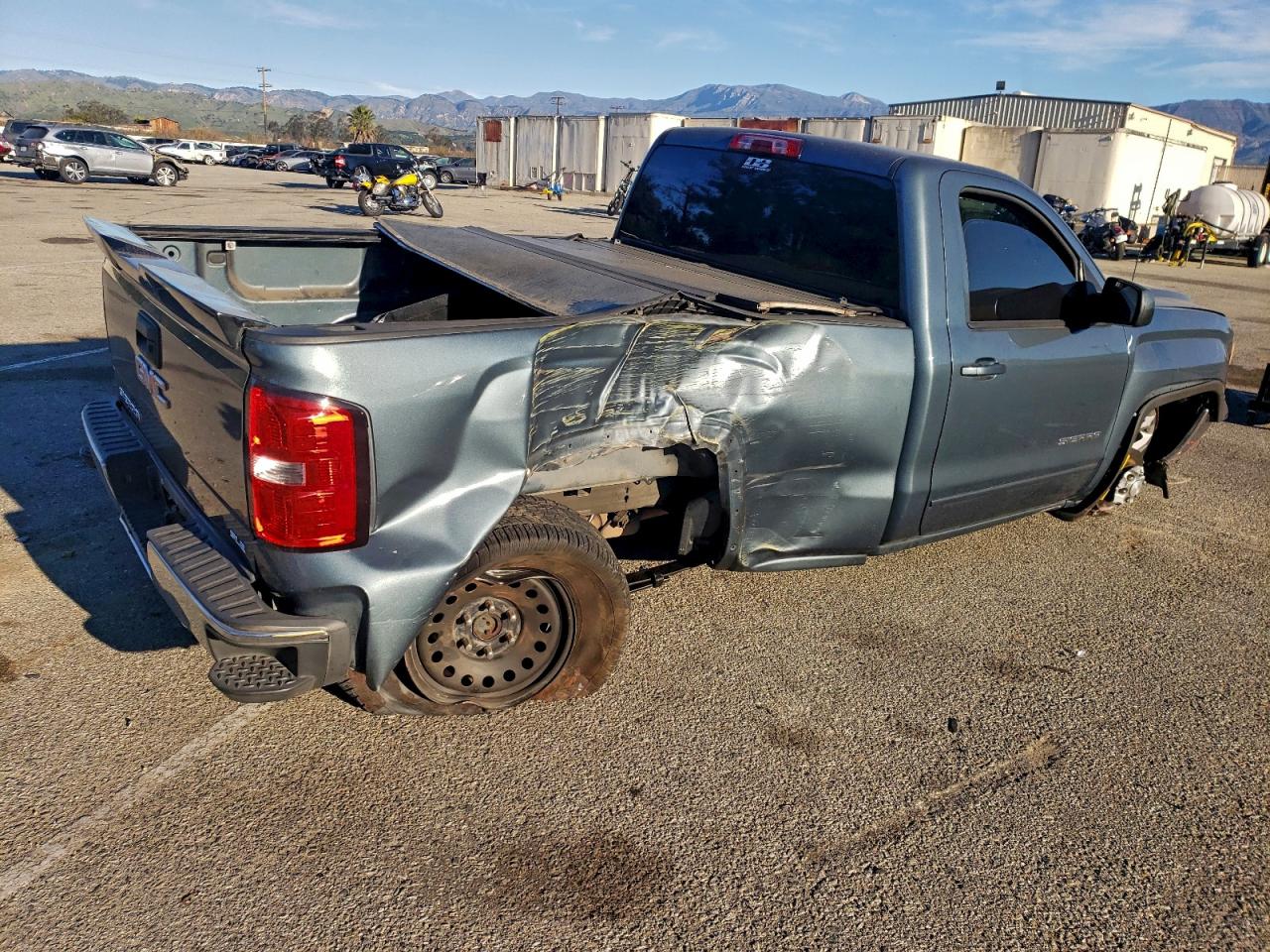 2014 GMC SIERRA C1500 SLE photo 3