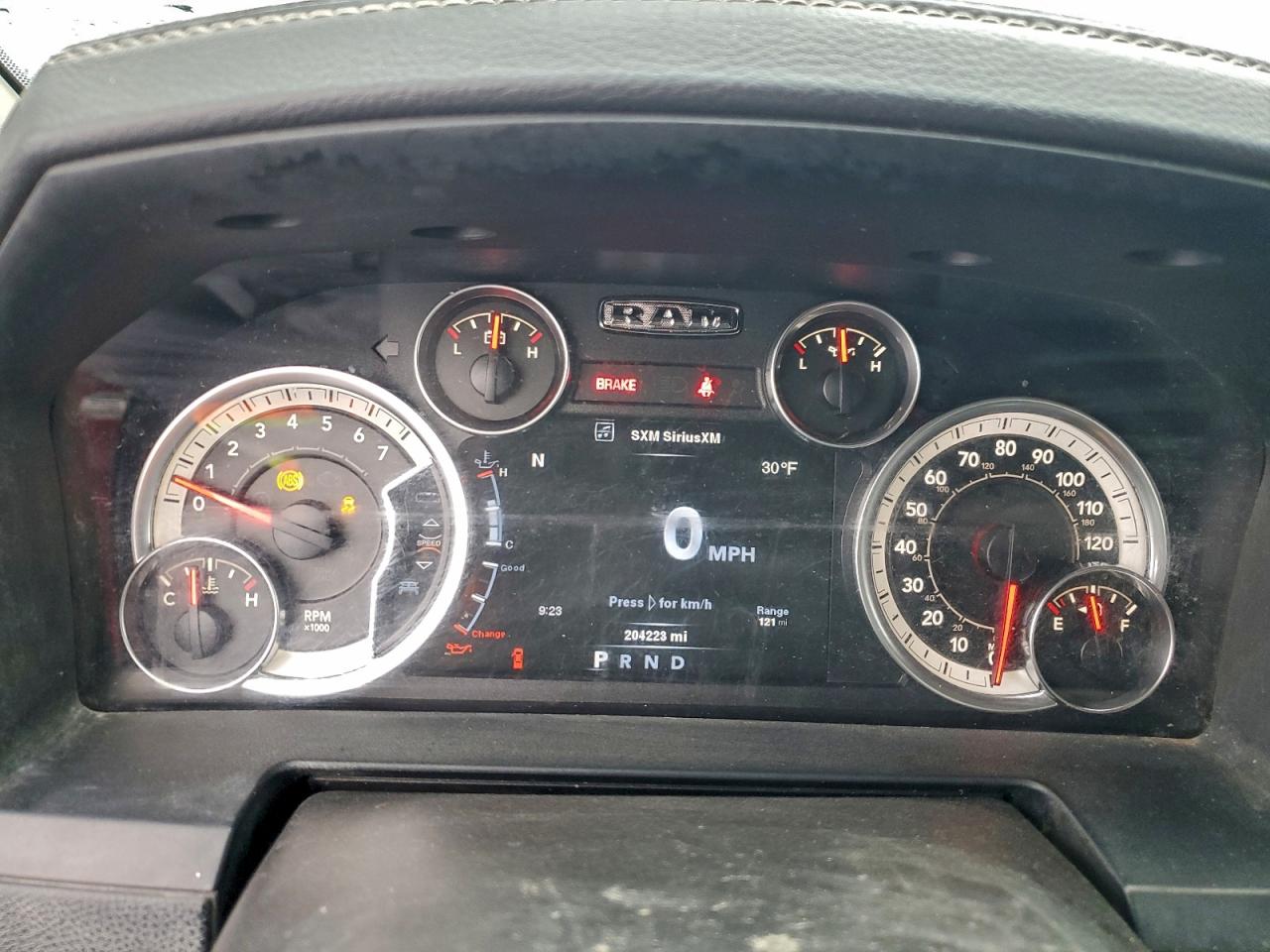 2014 RAM 1500 LARAMIE photo 9