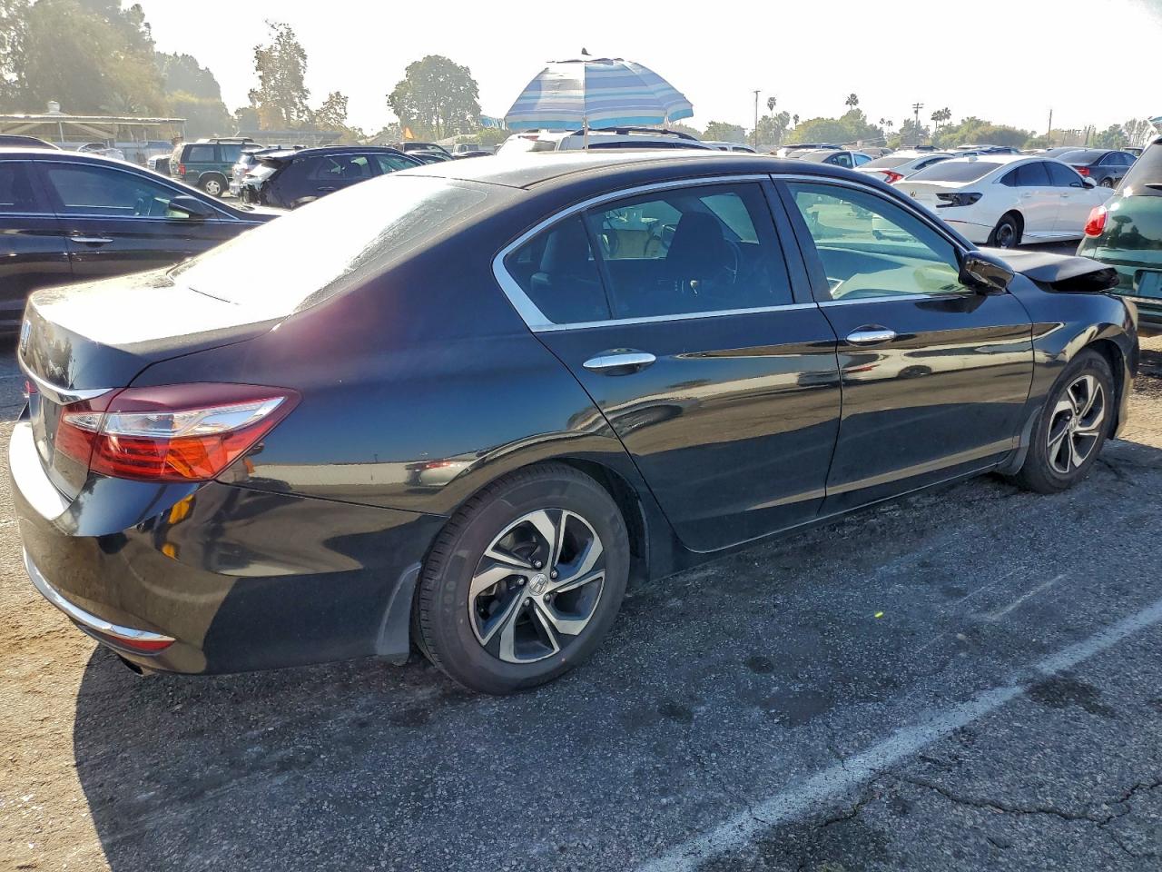 2017 HONDA ACCORD LX photo 3