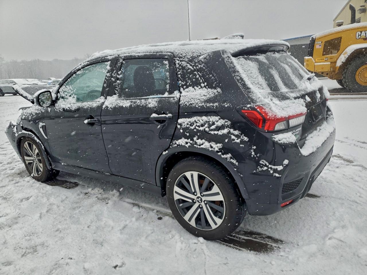 2024 MITSUBISHI OUTLANDER SPORT S/SE photo 2