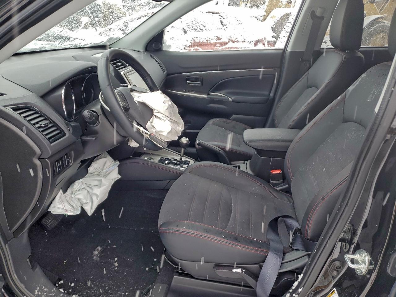 2024 MITSUBISHI OUTLANDER SPORT S/SE photo 7