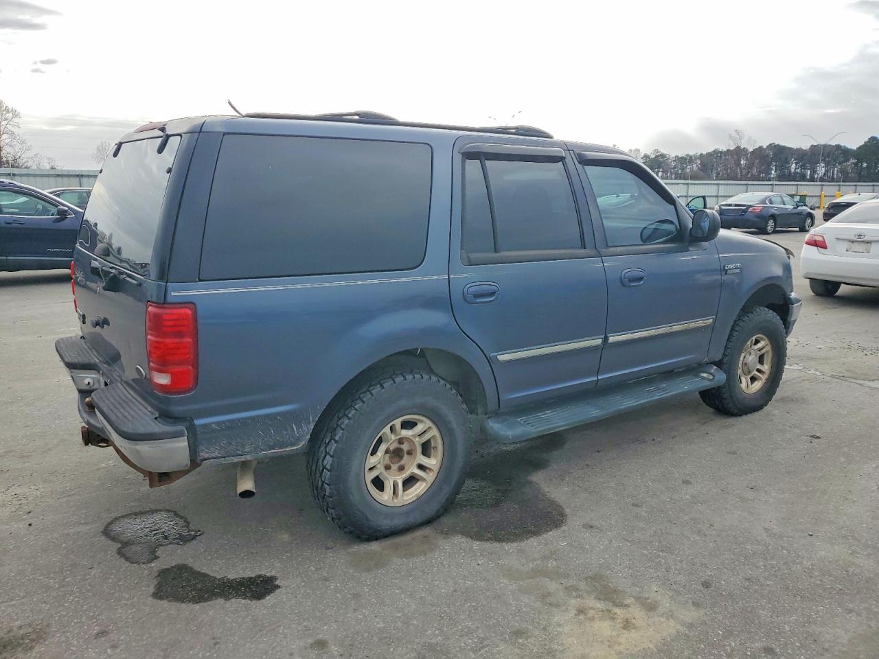 2002 FORD EXPEDITION XLT photo 5