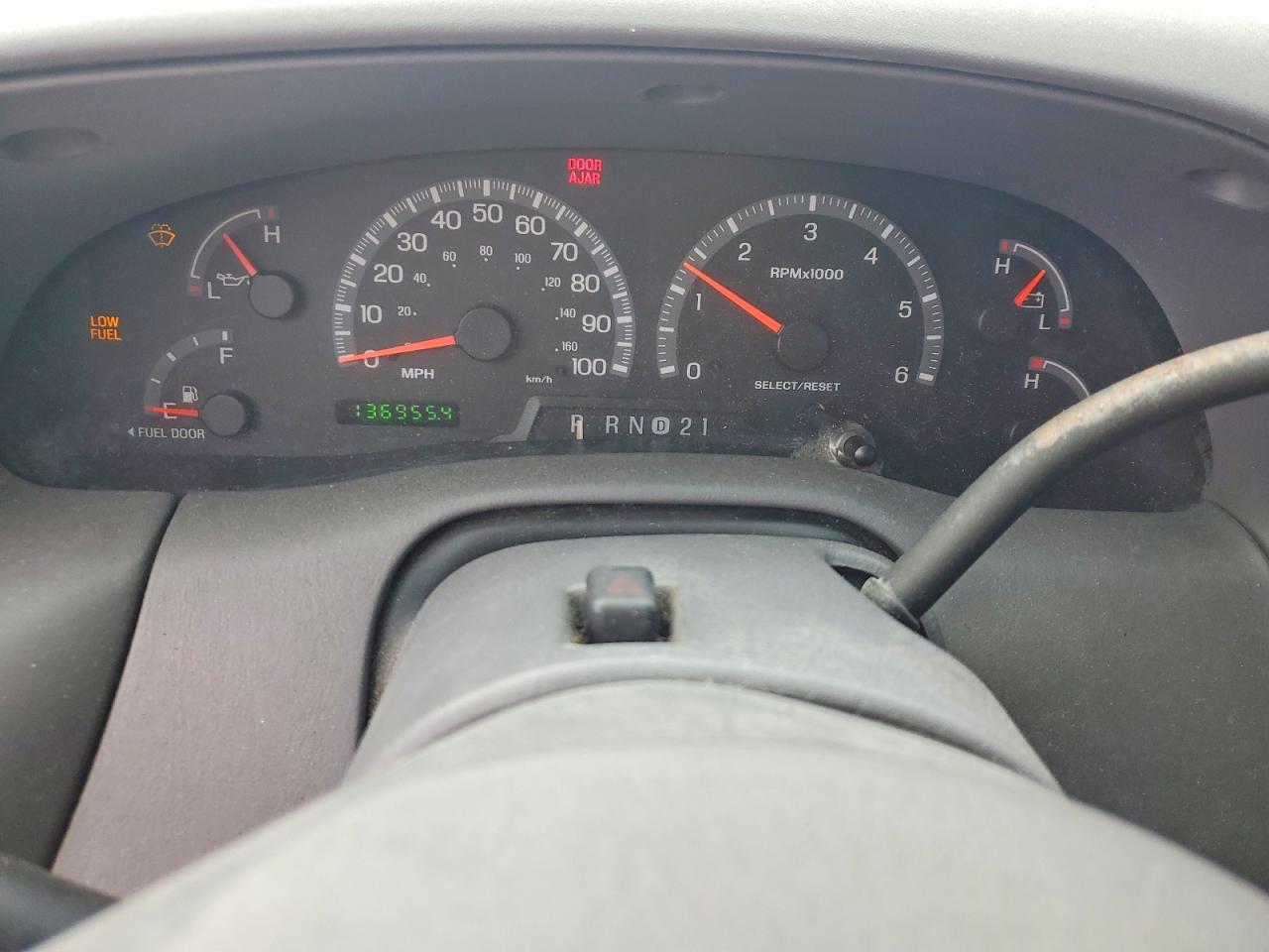 2002 FORD EXPEDITION XLT photo 17