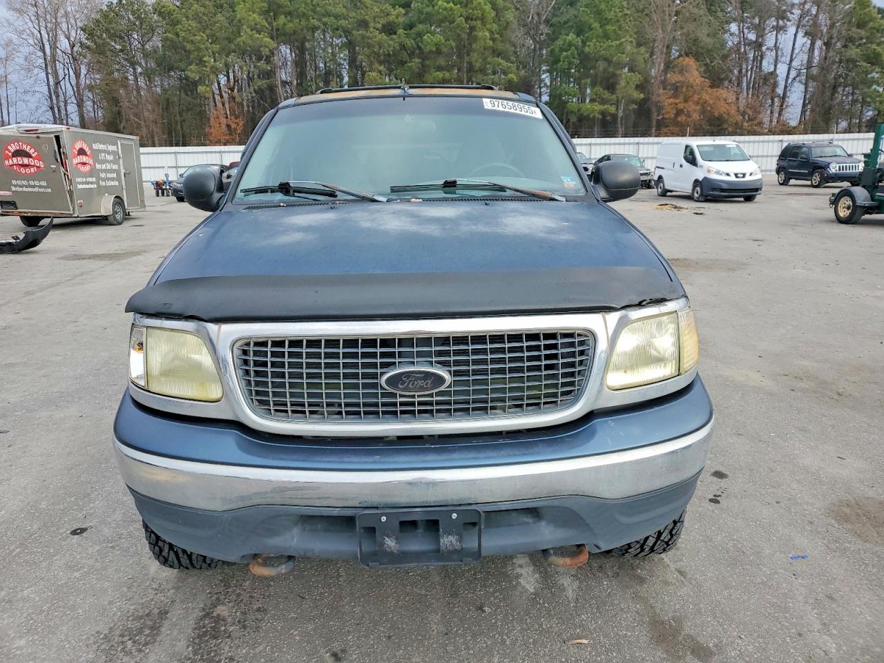 2002 FORD EXPEDITION XLT photo 9