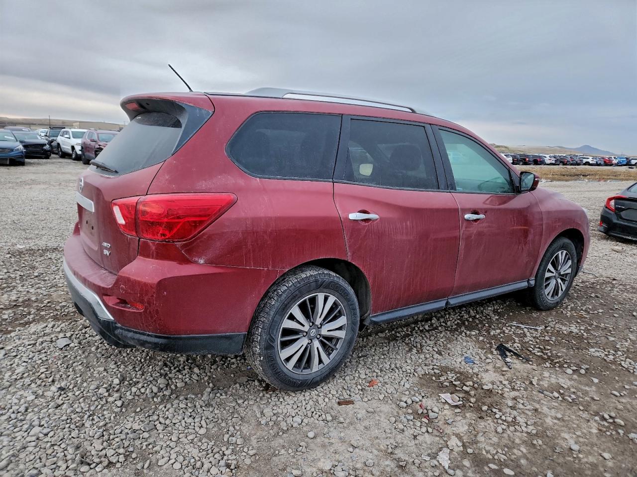 2017 NISSAN PATHFINDER S photo 3