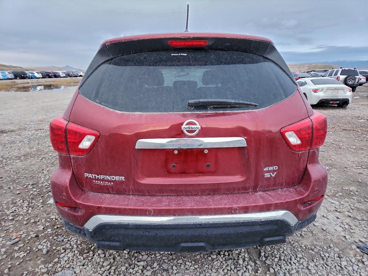 2017 NISSAN PATHFINDER S photo 6
