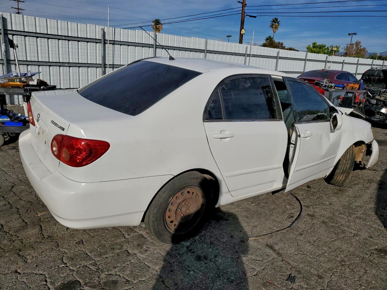 2005 TOYOTA COROLLA CE photo 3