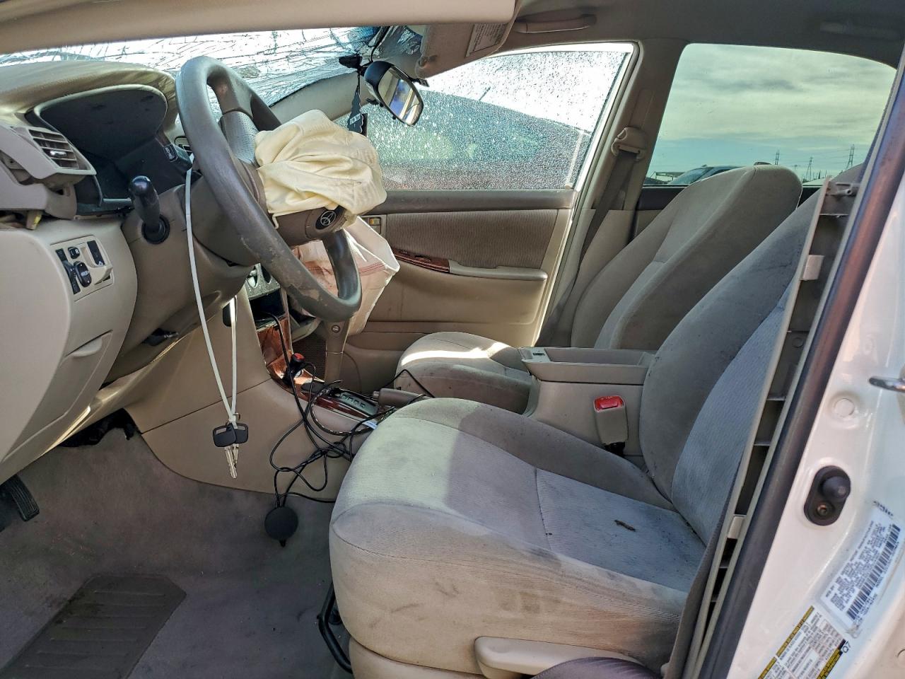 2005 TOYOTA COROLLA CE photo 7