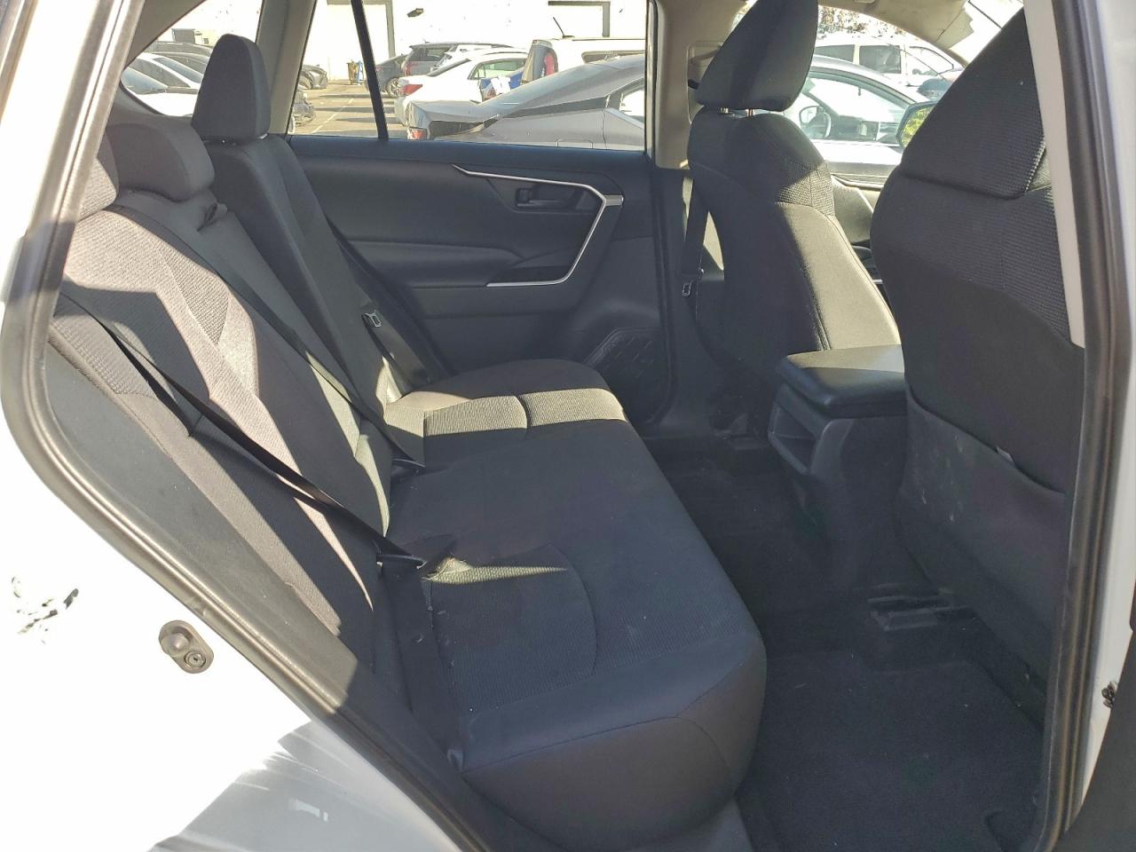 2019 TOYOTA RAV4 LE photo 10