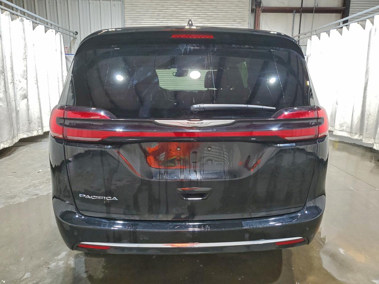 2025 CHRYSLER PACIFICA SELECT photo 6