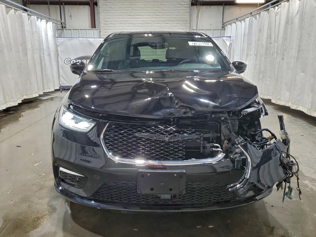 2025 CHRYSLER PACIFICA SELECT photo 5
