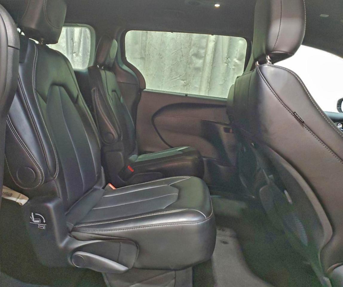 2025 CHRYSLER PACIFICA SELECT photo 11