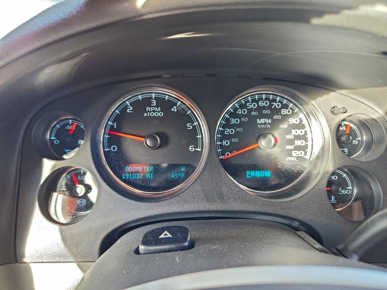 2011 CHEVROLET SUBURBAN K1500 LTZ photo 9
