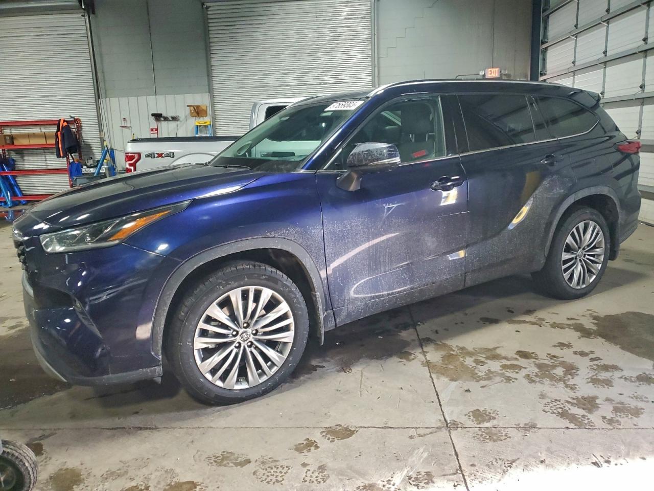 2021 TOYOTA HIGHLANDER