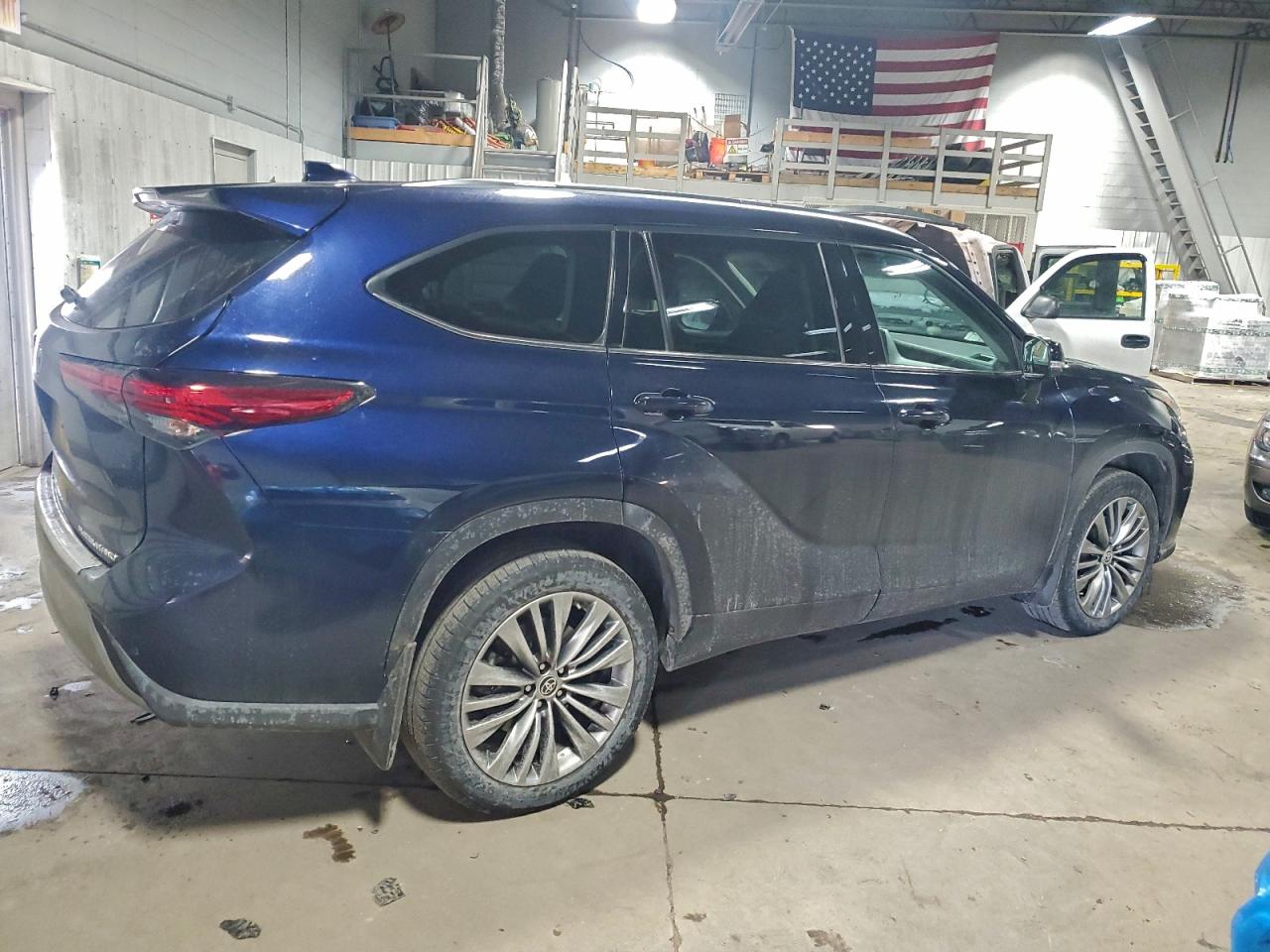 2021 TOYOTA HIGHLANDER PLATINUM photo 3