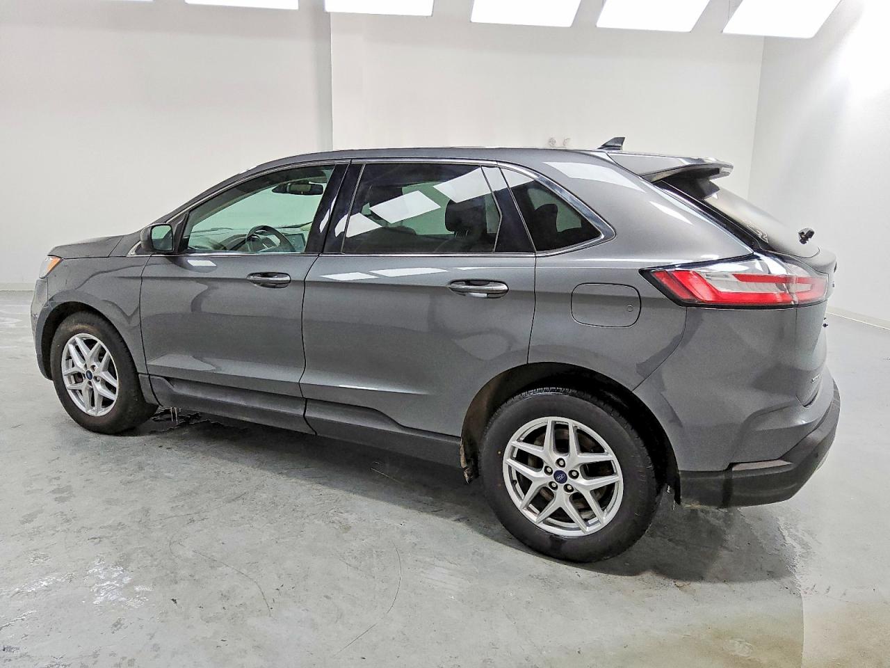 2021 FORD EDGE SEL photo 2