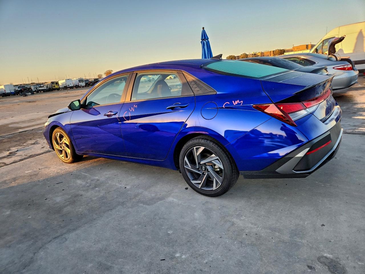 2025 HYUNDAI ELANTRA SEL SPORT photo 2