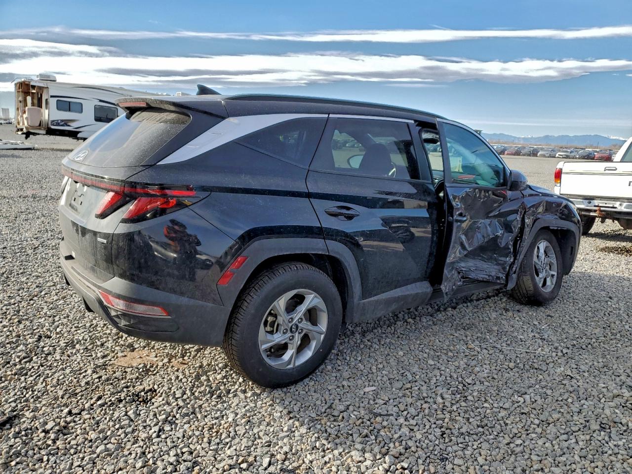 2024 HYUNDAI TUCSON SEL photo 3