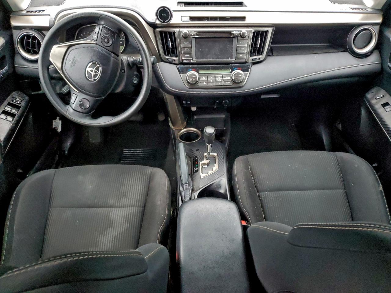 2015 TOYOTA RAV4 XLE photo 8