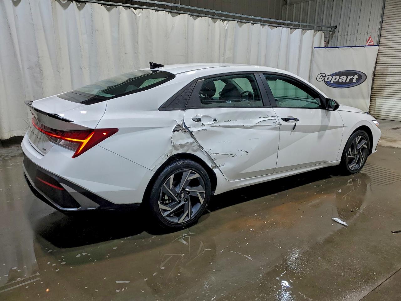 2025 HYUNDAI ELANTRA BLUE photo 3